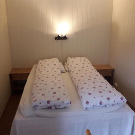 Ridderkroa Tresfjord Motel Buitenkant foto